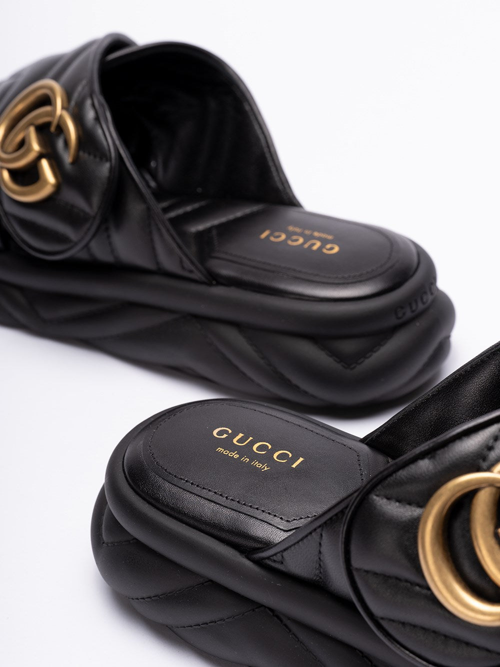 GUCCI Marmont Slide Sandals