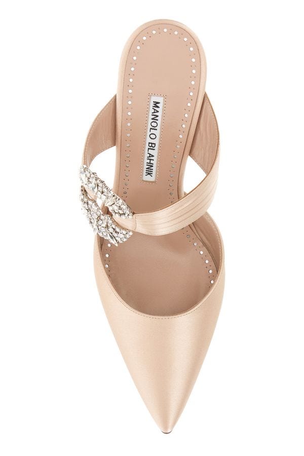 MANOLO BLAHNIK Maidugura heels in pink satin 90